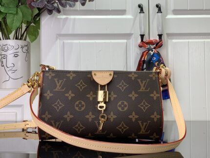 LV Pochette Tirette Bag