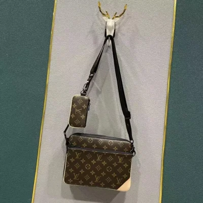 Louis Vuitton Monogram Unisex Street Style 2WAY Bi-Color Plain Leather