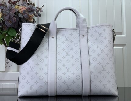 LV Tote NM Taigarama Bag