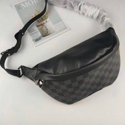 Louis Vuitton Discovery Bumbag Belt Bag